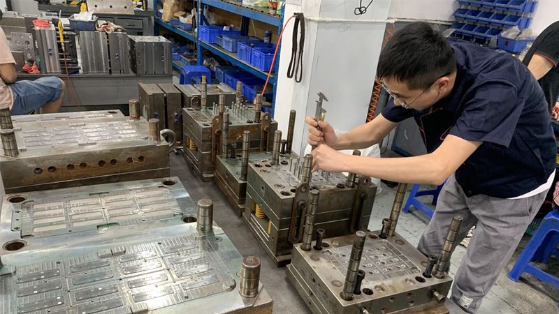 成都模具设计外包：揭秘高效模具制造的秘密**