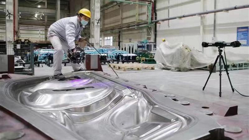 精密五金模具定制：价格背后的考量因素